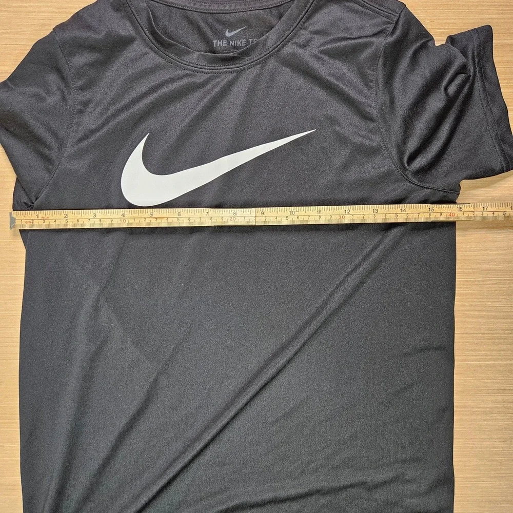 Nike T-Shirt‎ Kids L Black Swoosh Dri-Fit AR5307-011 Athletic Graphic